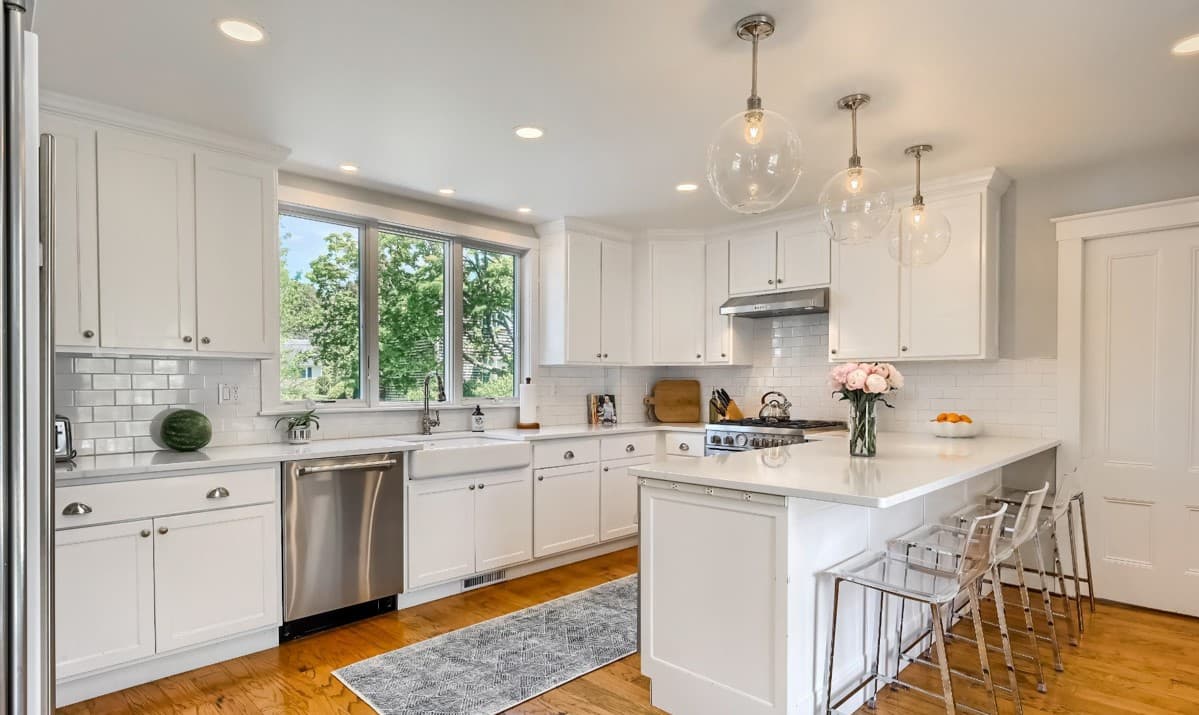 Captain Doane House - Image 5