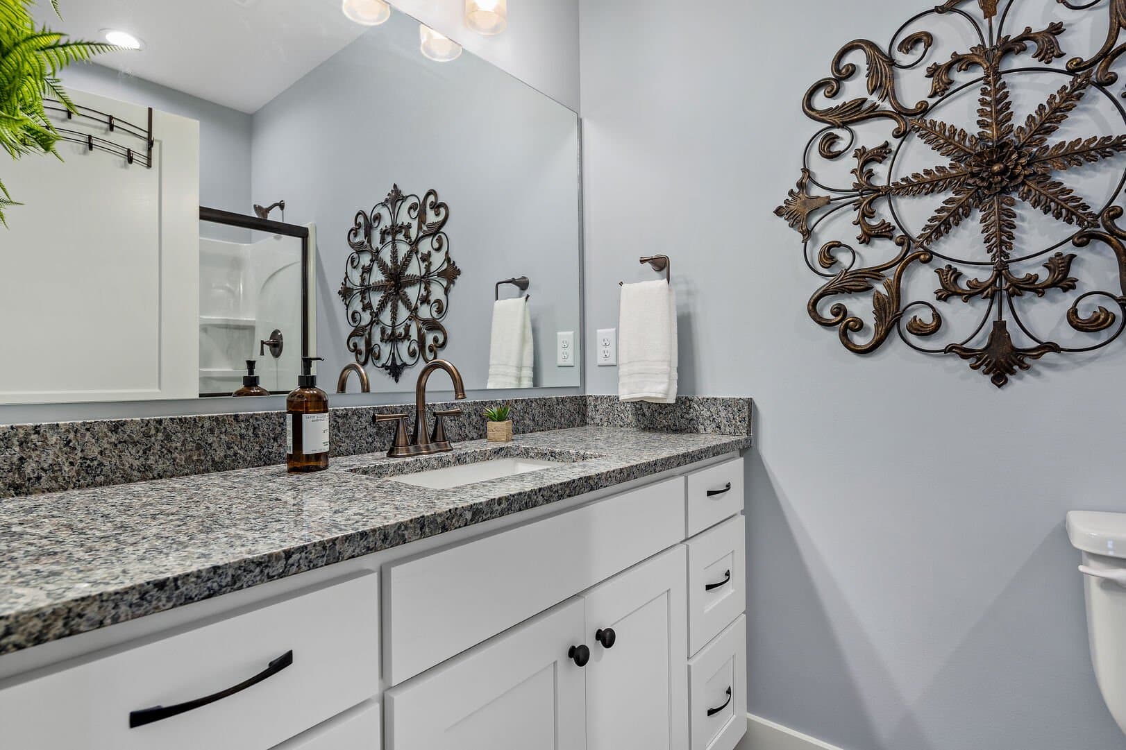 Asheville Getaway - Image 16