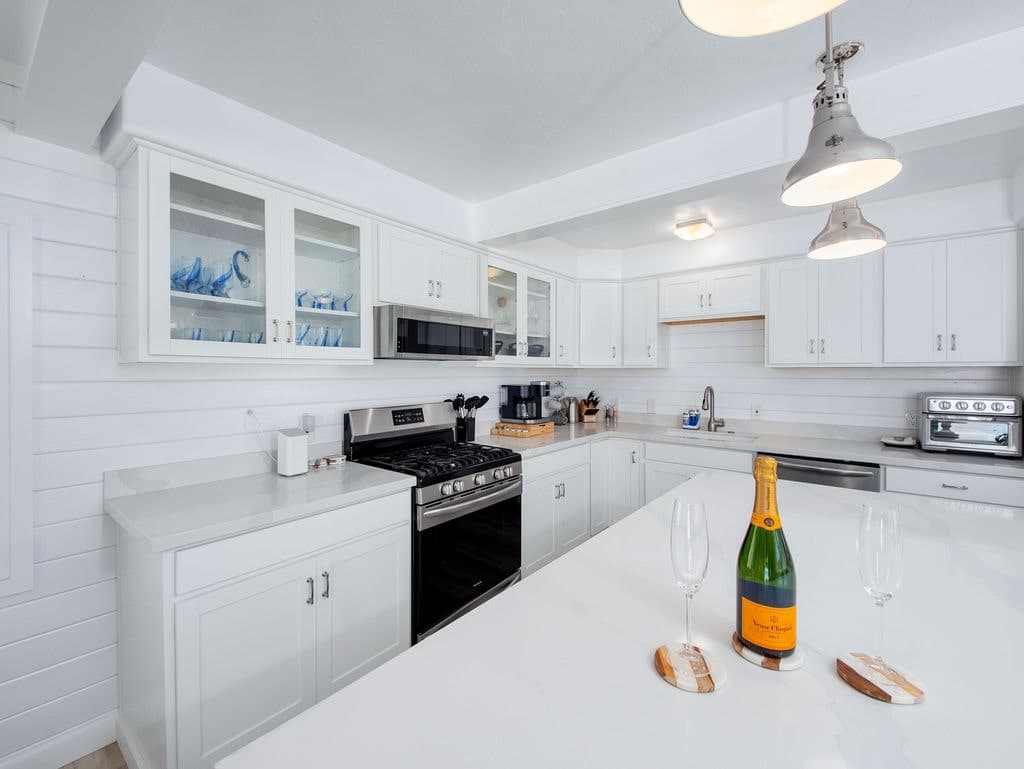 Bella Oceanside Home - Image 3