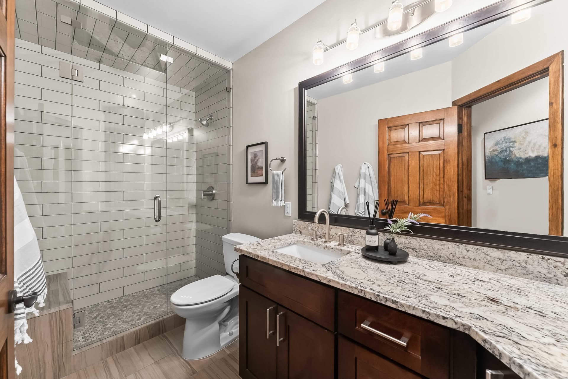 Summit Solace Chalet - Image 9