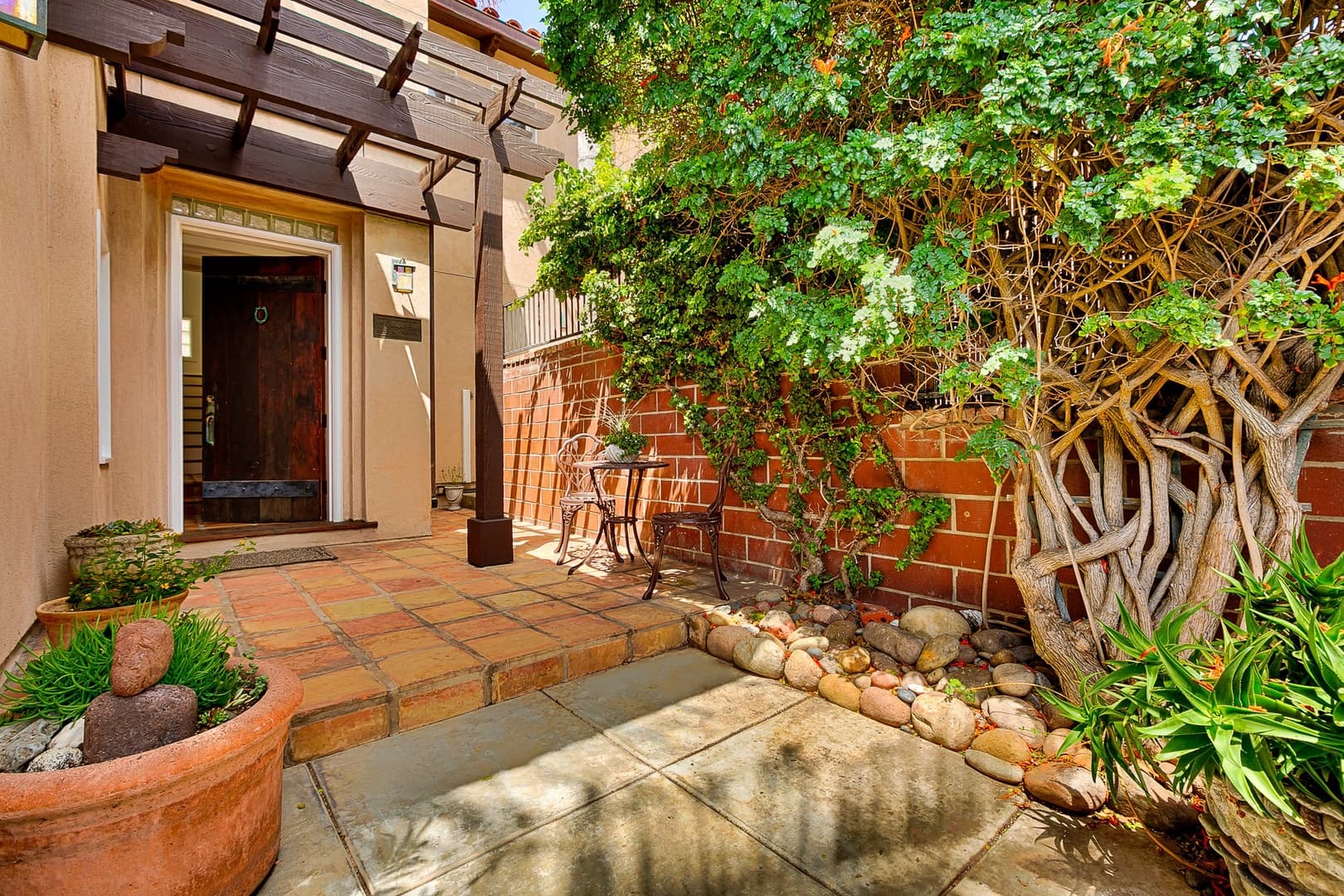 Spanish Palms Home - Image 26