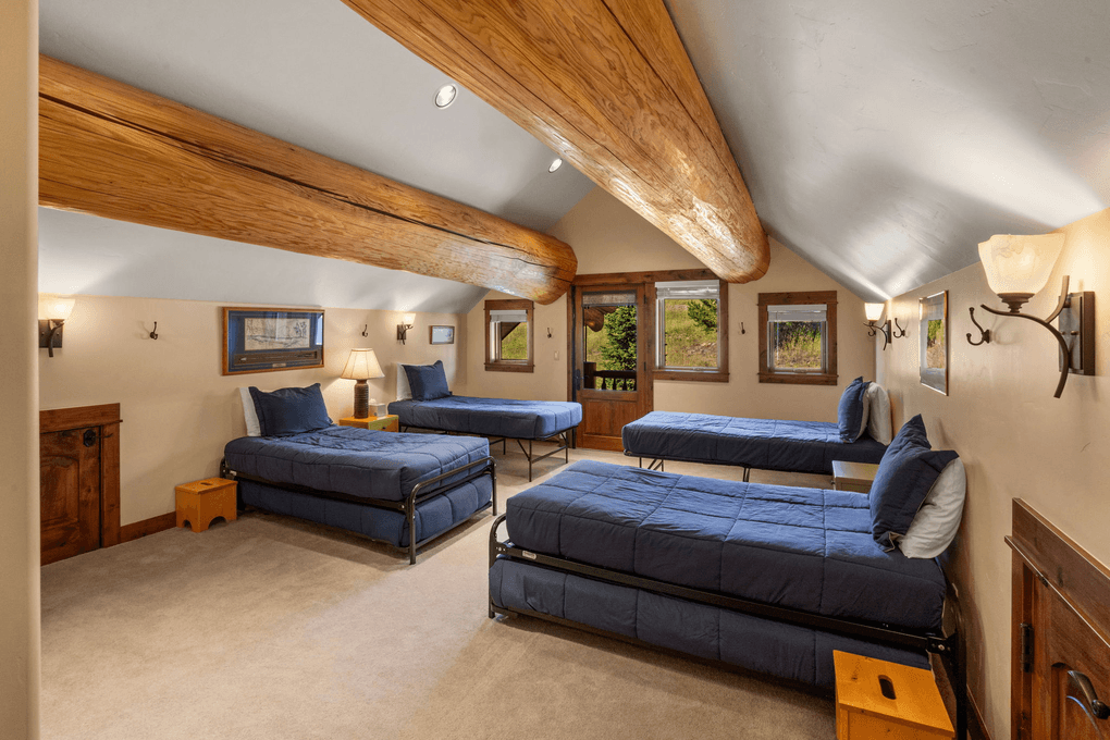 Timberline Lodge - Image 33