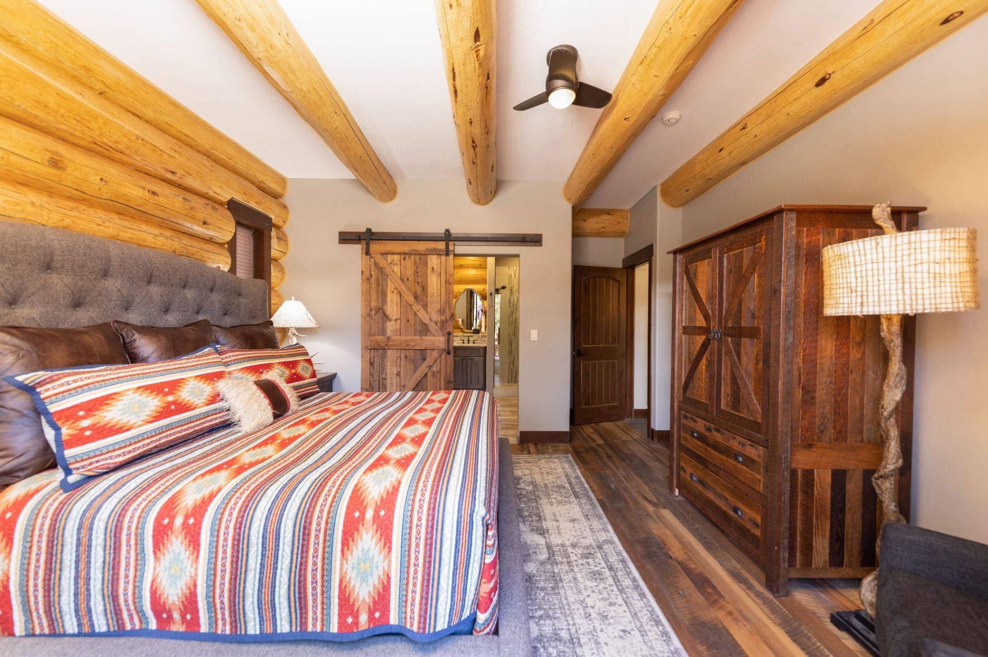 Pine Ridge Cabin - Image 18