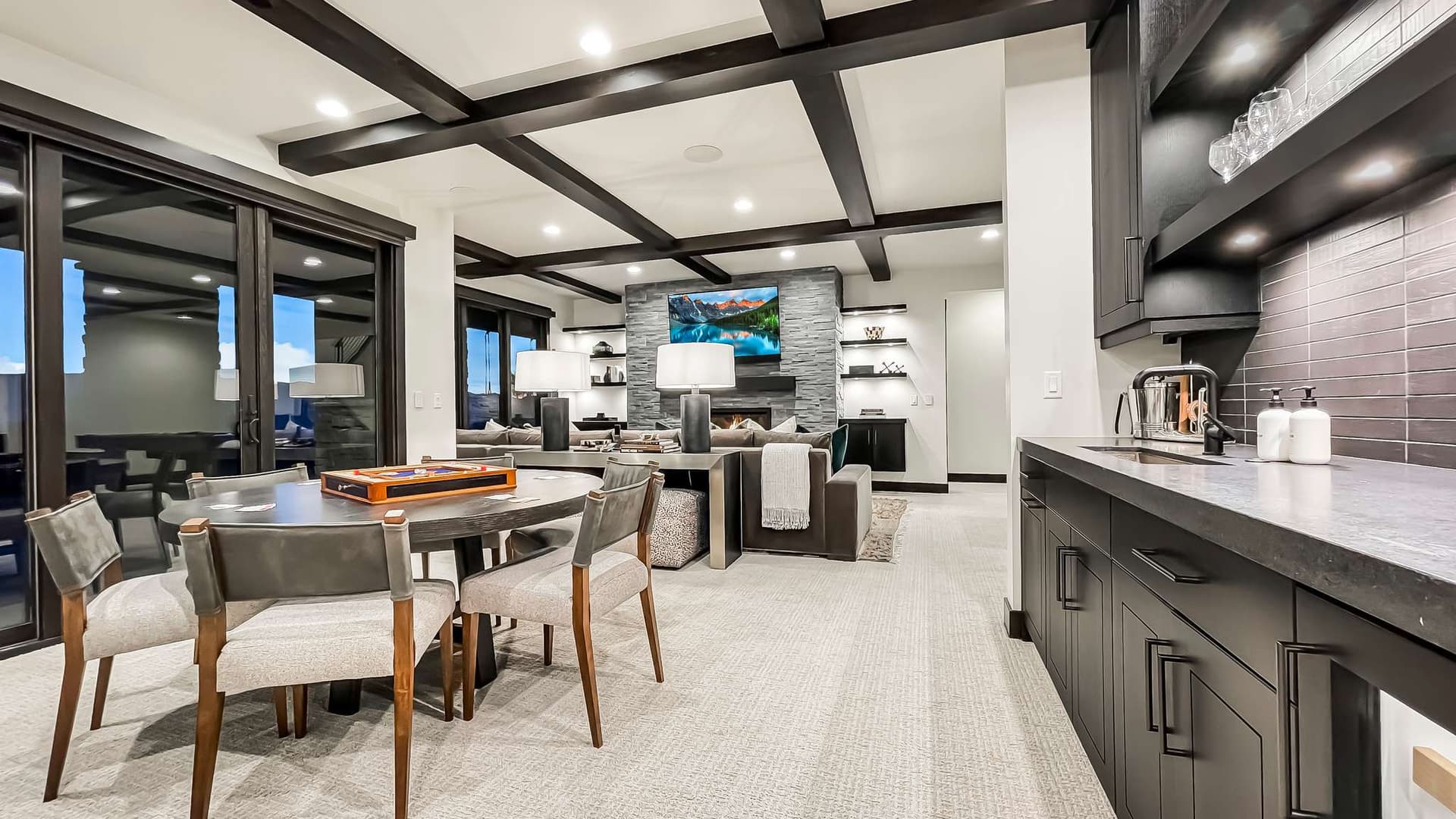 Grande Vistas Estate - Image 79