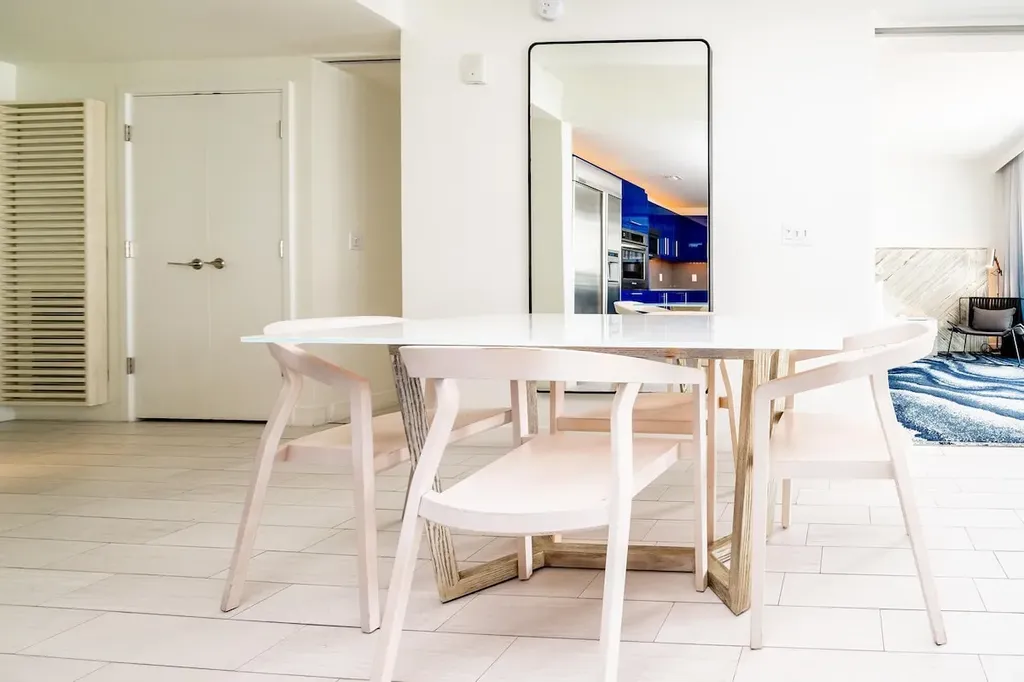 Horizon Condo #2108 - Image 13