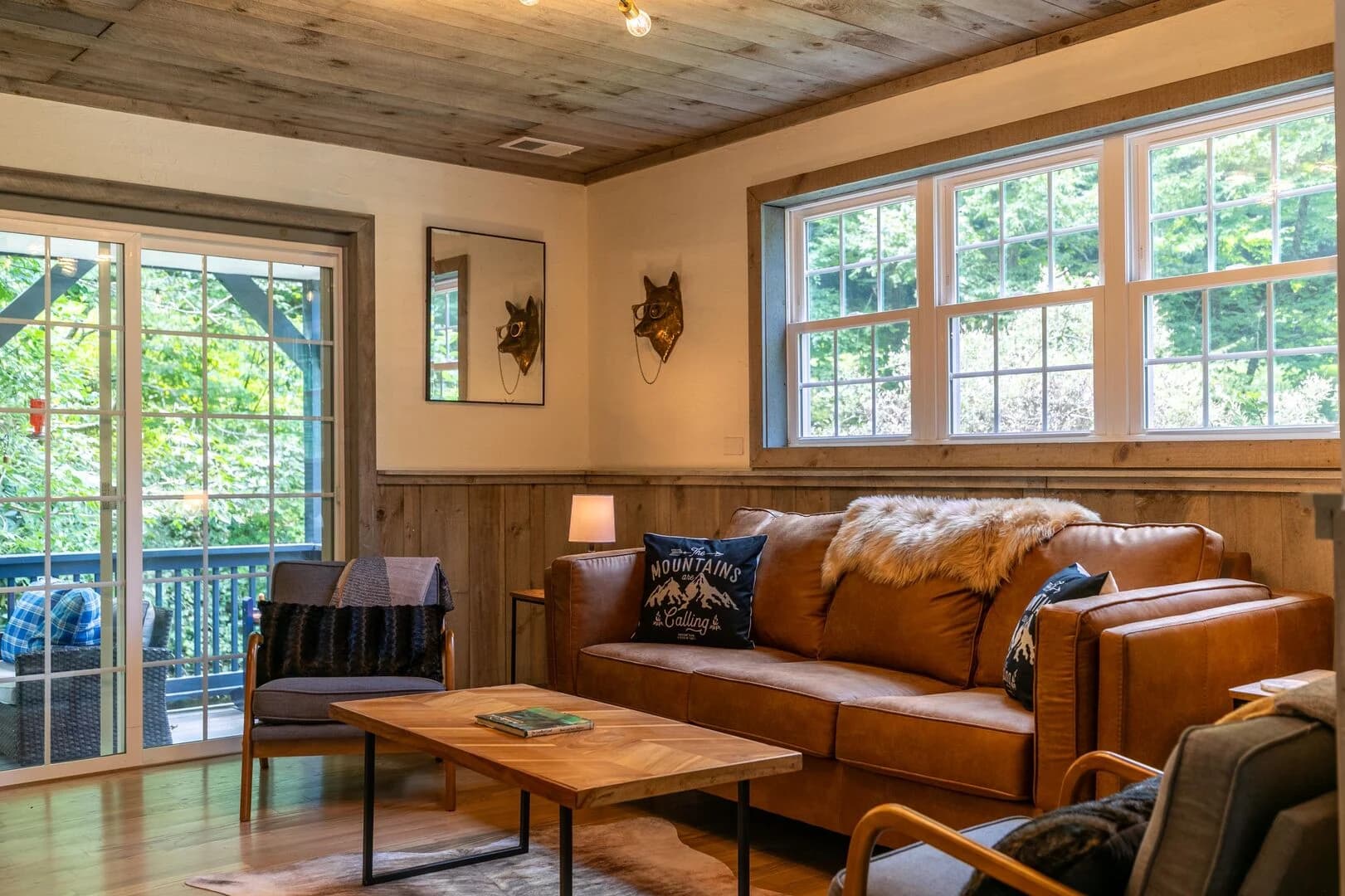 Riverside Retreat - Image 4