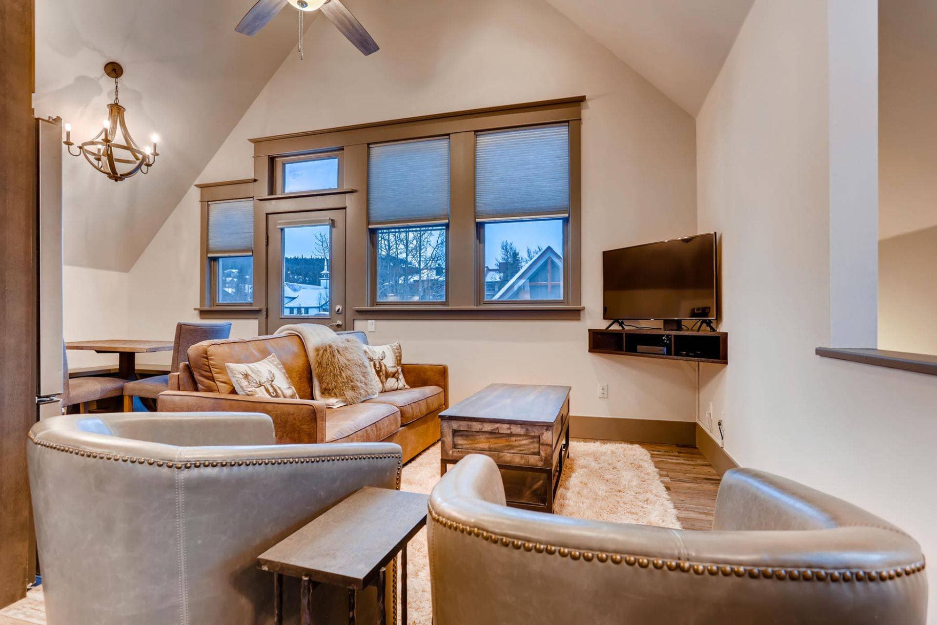 French Street Home - Image 2