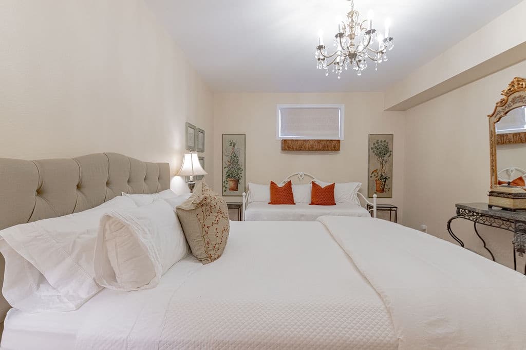 French Polo Manor - Image 25