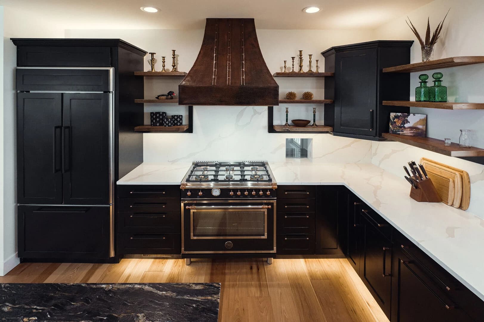 Ann Riley Farmhouse - Image 9