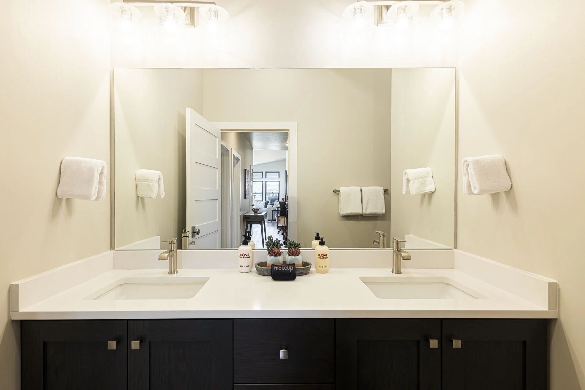 Mayflower Lakeside #45-304 - Image 34