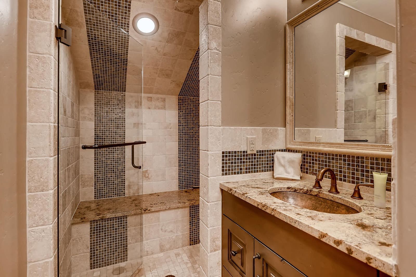 Snow Manor - Image 36