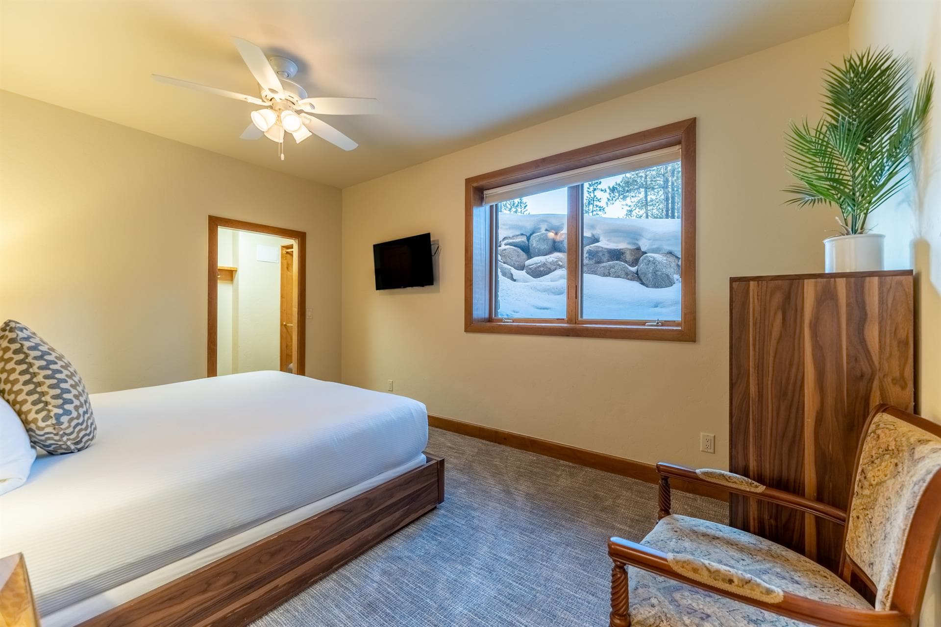 Elk Circle - Image 44