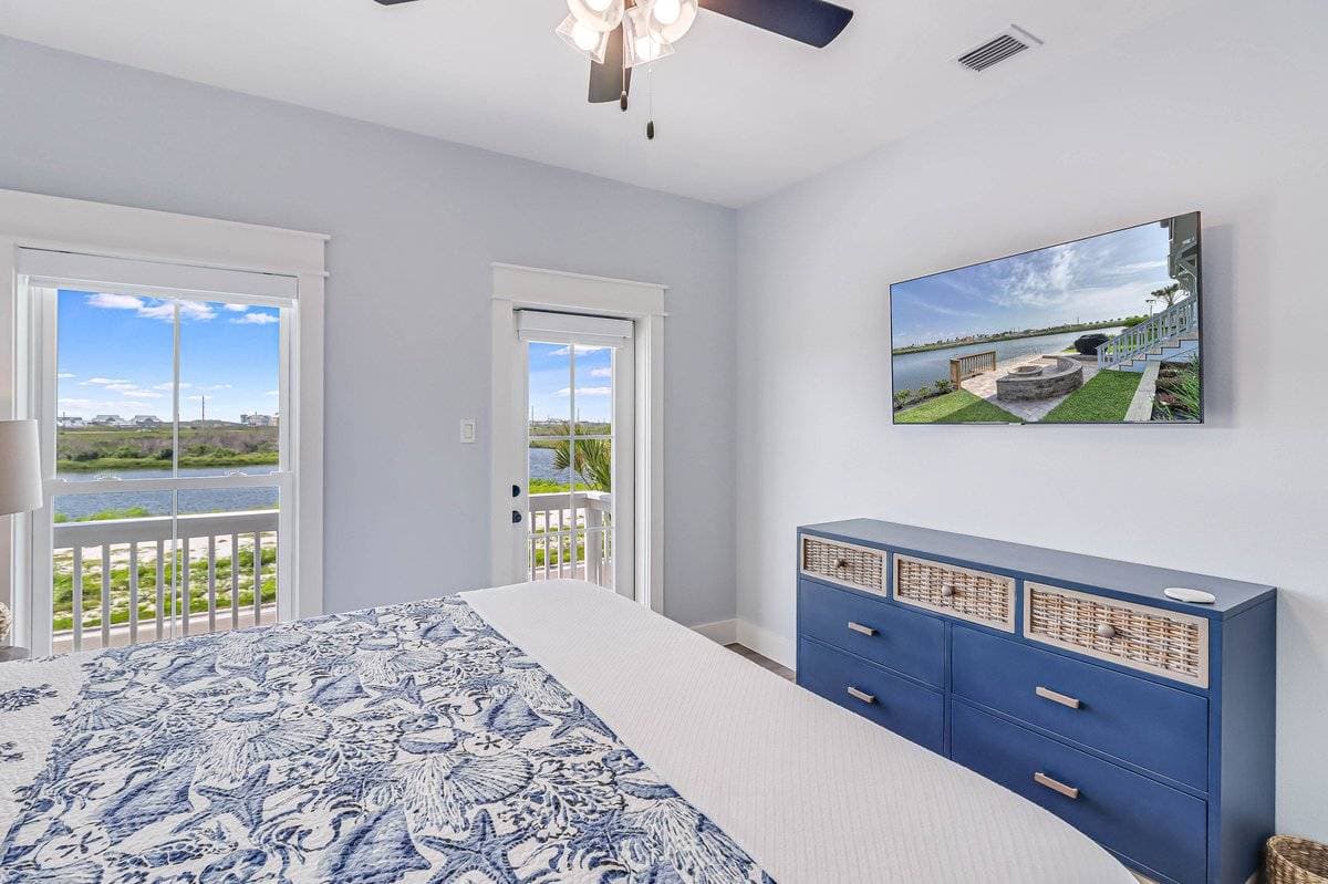 Nauti Captain - Image 32