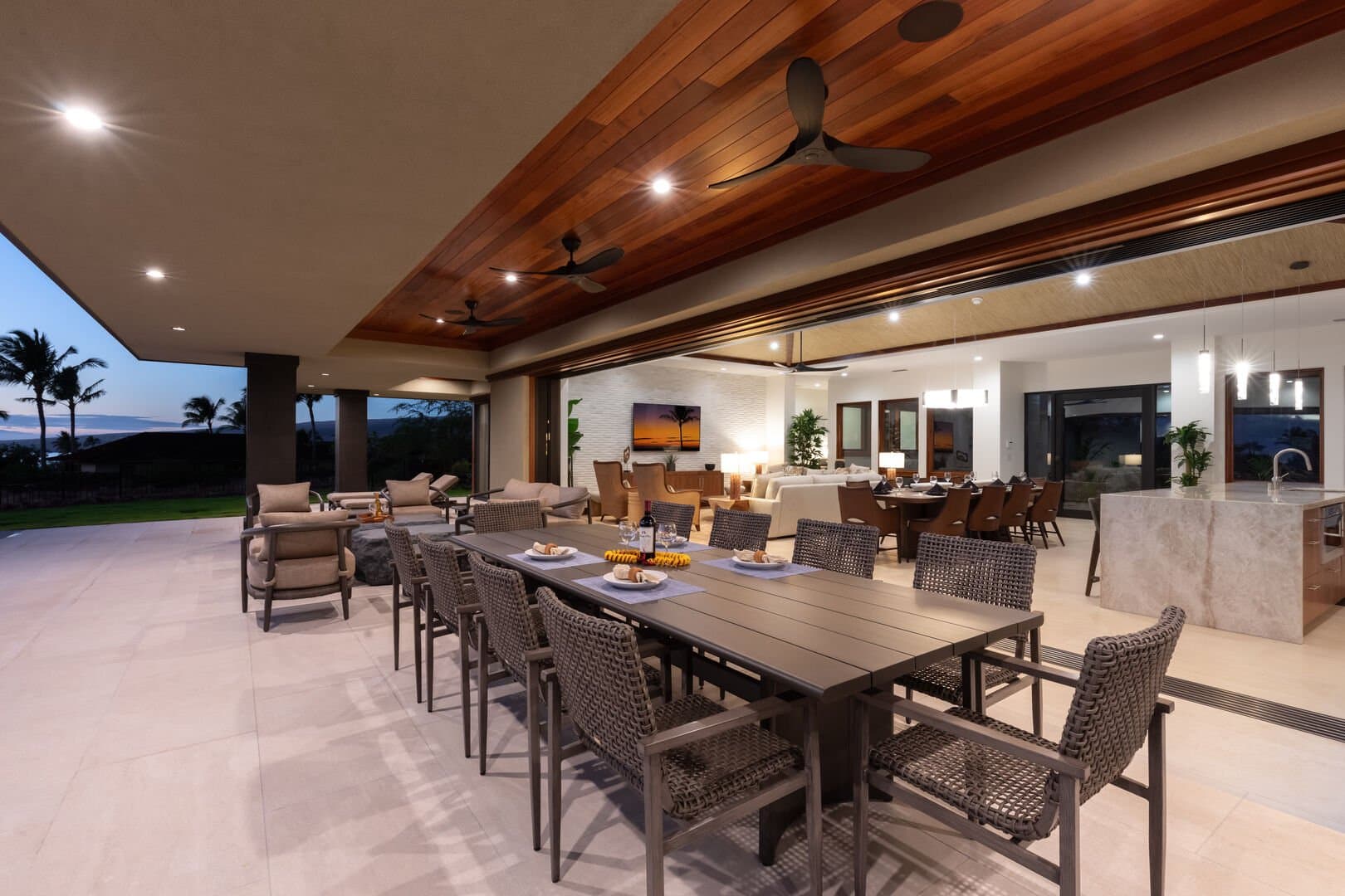 Hawaiian Elegance - Image 68