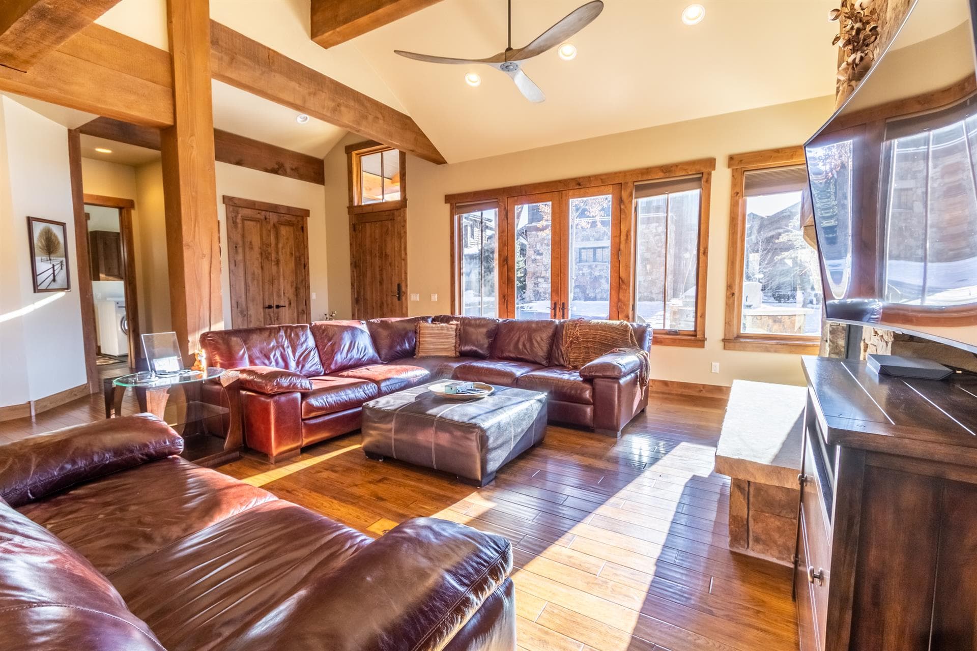 Shores Lane - Image 2