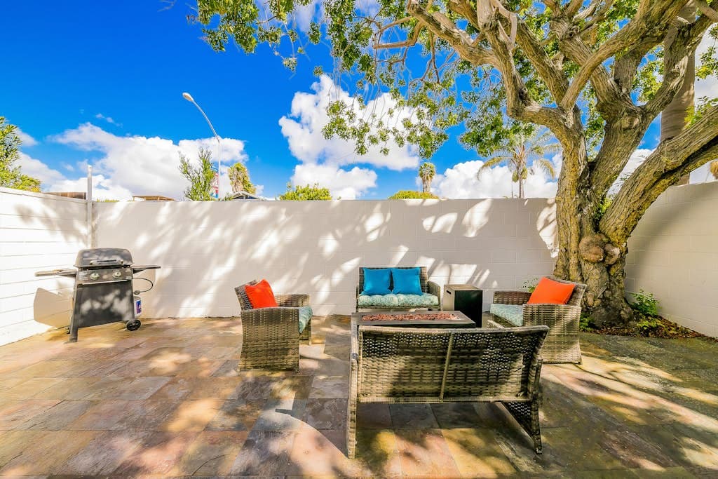 Retreat Compound - Image 2