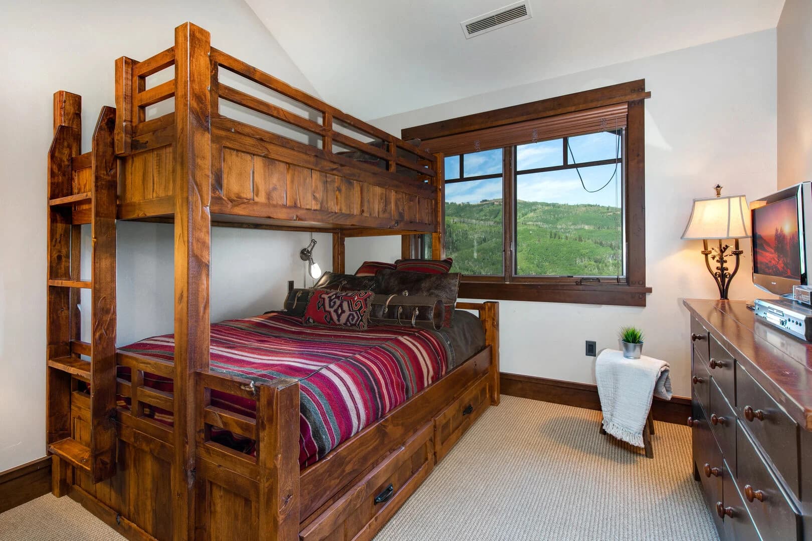 Arrow Home - Image 31