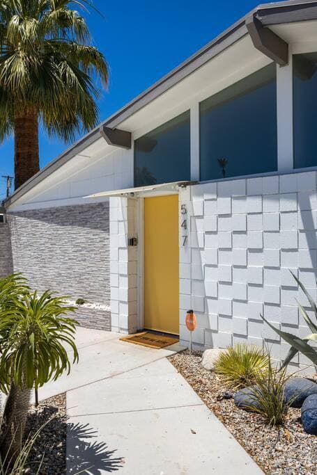 Golden Gem House - Image 4