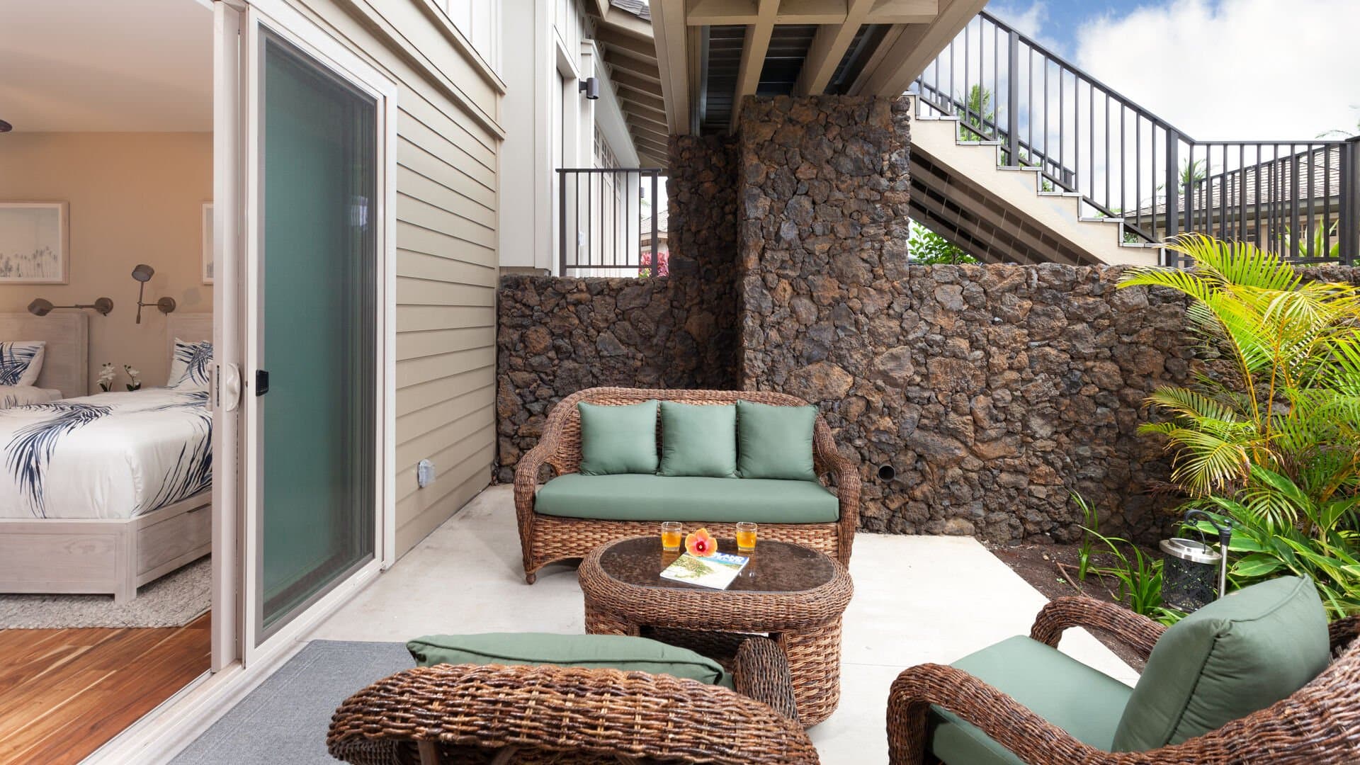 Hawaii Roma - Image 26