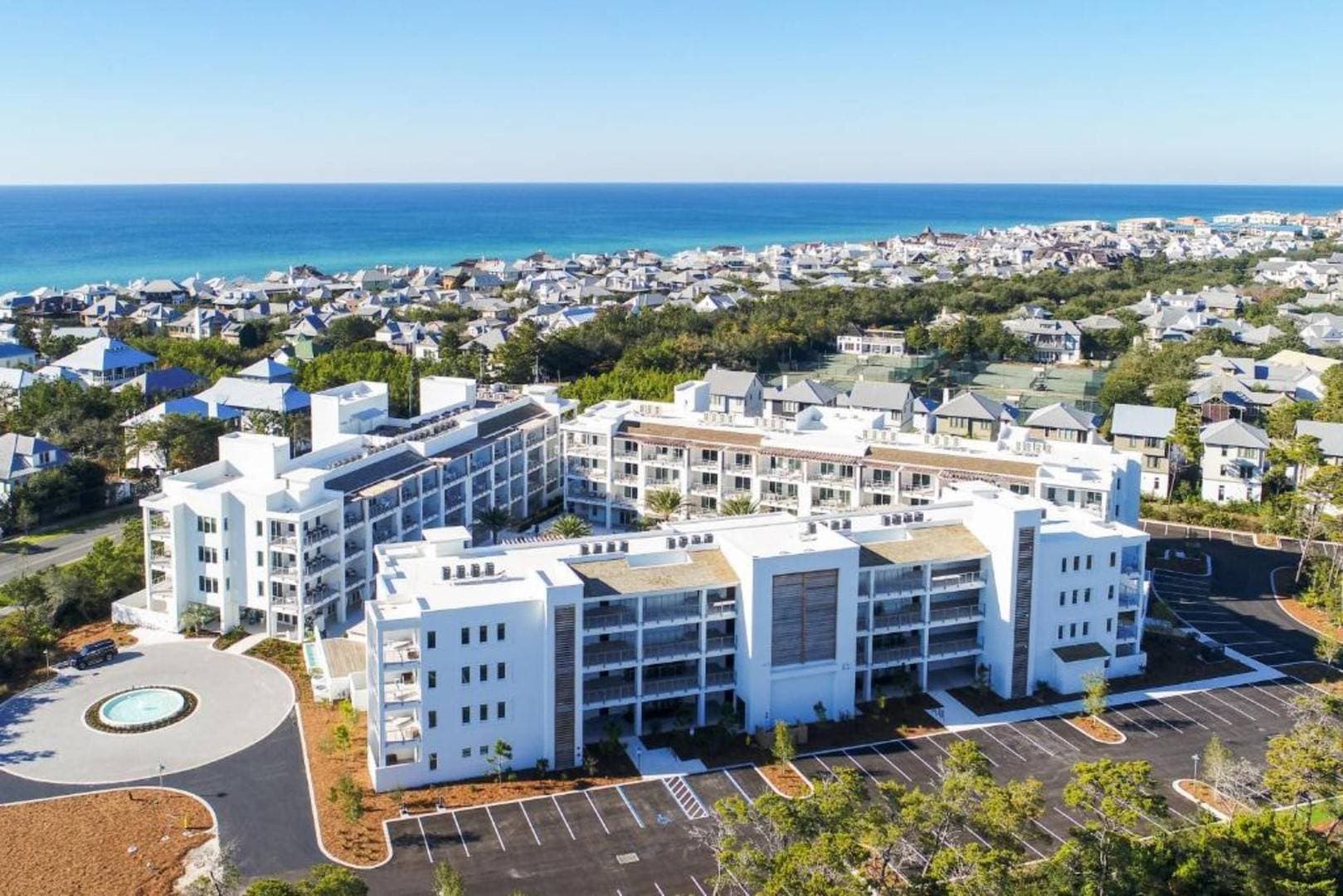 Pointe Residence - Image 41