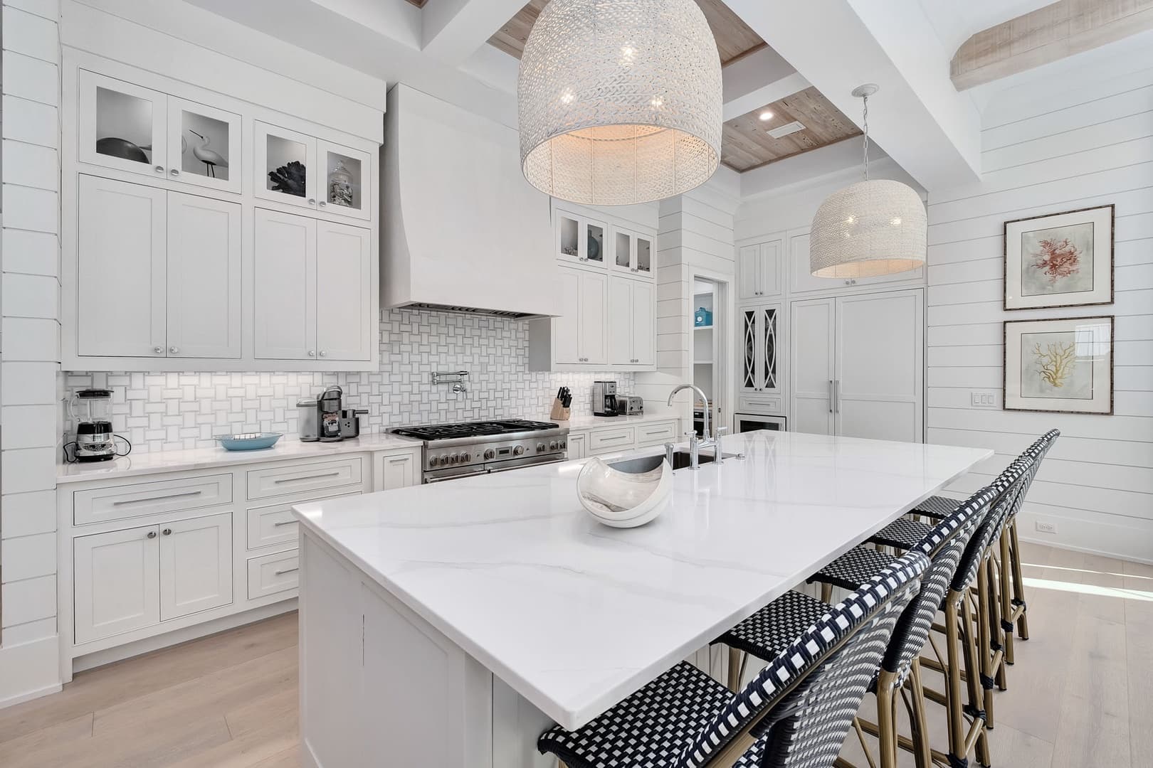 Bearfoot By The Sea - Image 10