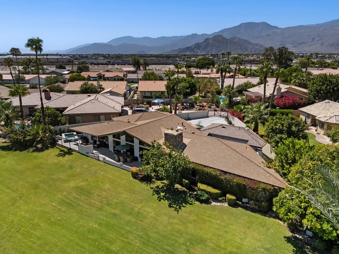 Edgy House - Image 34