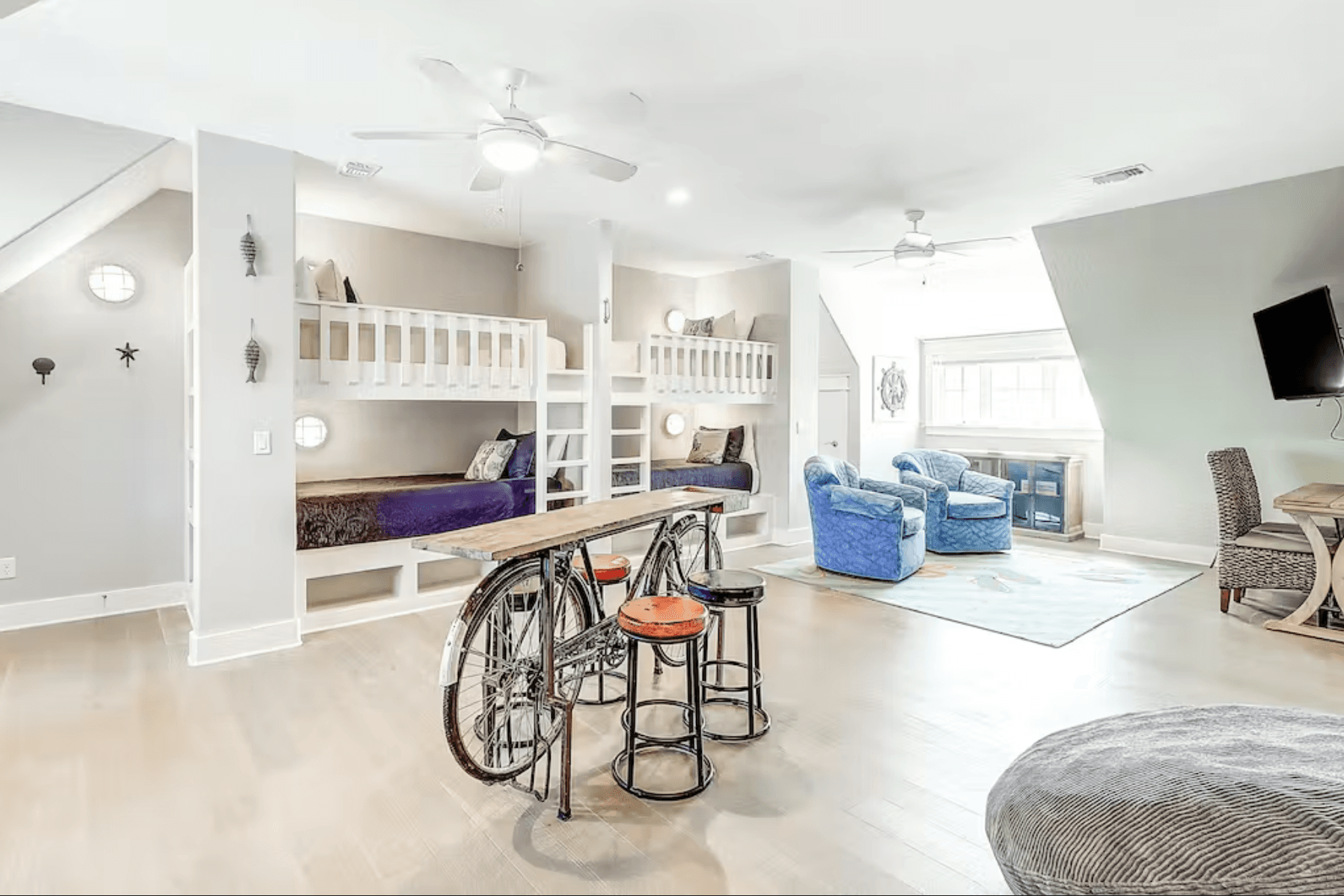 Top of the Shoreline - Image 20