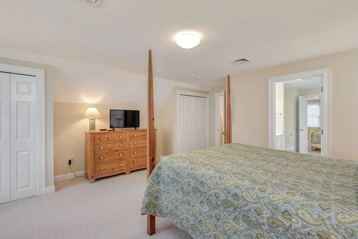 Pond Perch - Image 28