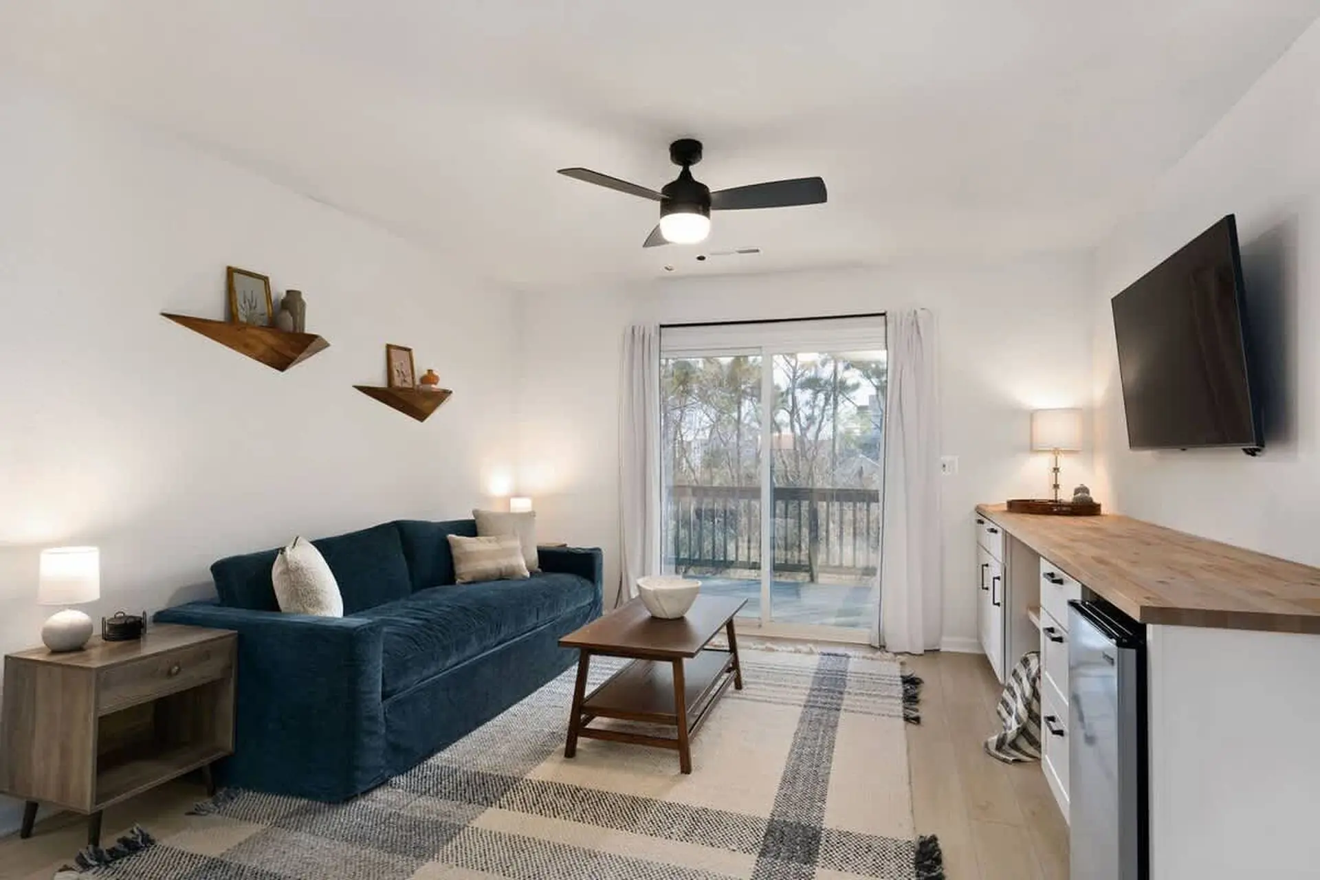 Yellow Lotus - Image 24