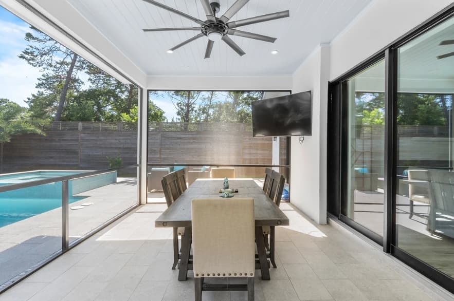 Happy by the Sea - Image 63