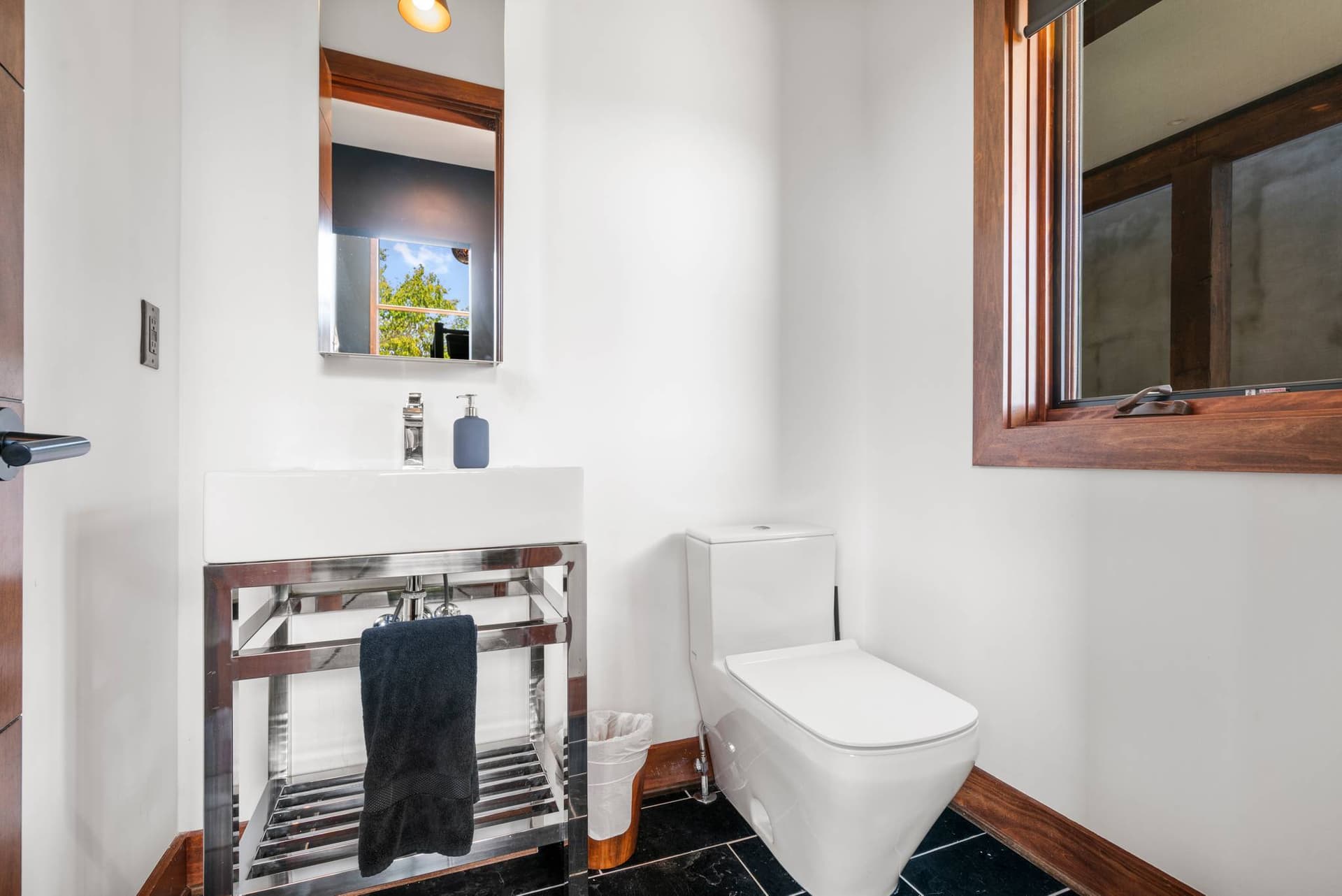 Nashville Sanctuary - Image 24