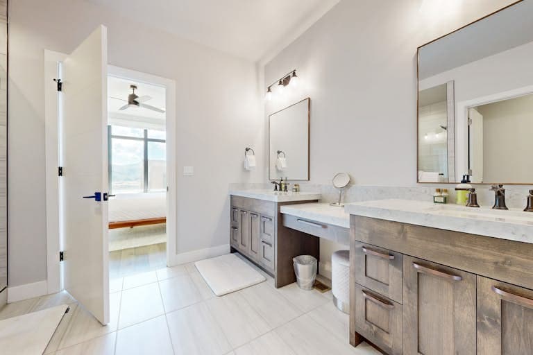 Luxury Hideout Overlook - Image 15