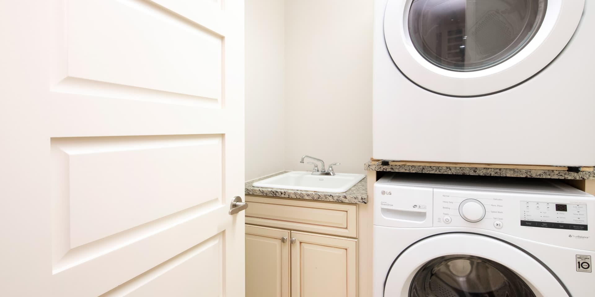 Seabreeze #8 - Image 26