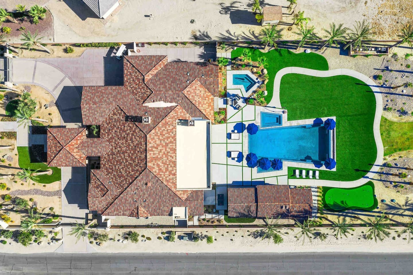 Palm Desert Estate - Image 34