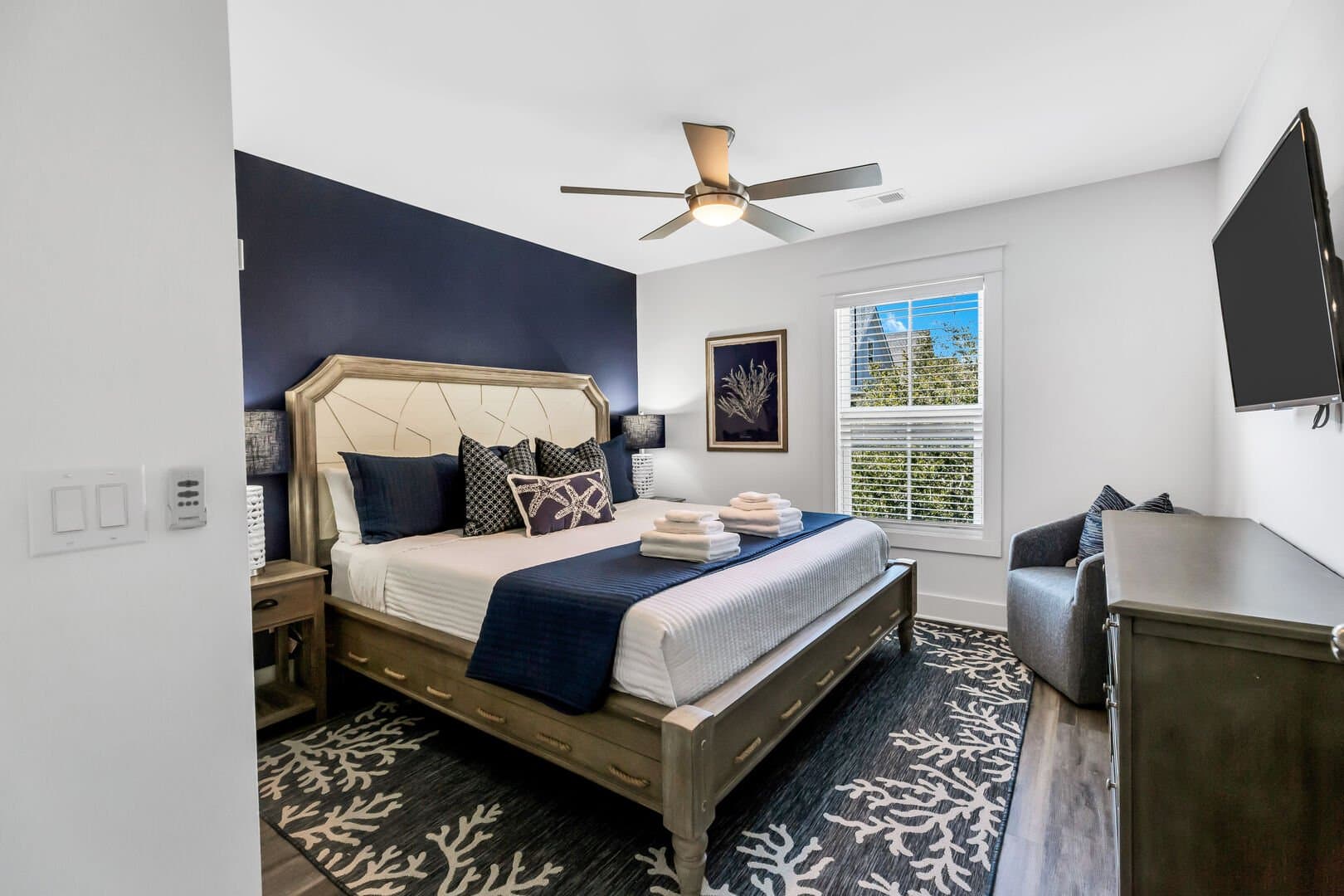 Sunshine Beach Home - Image 36