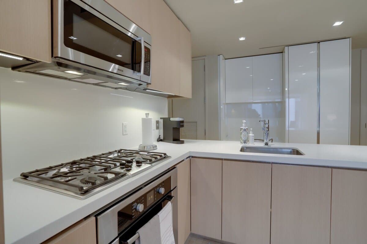 Metro Oasis - Image 13