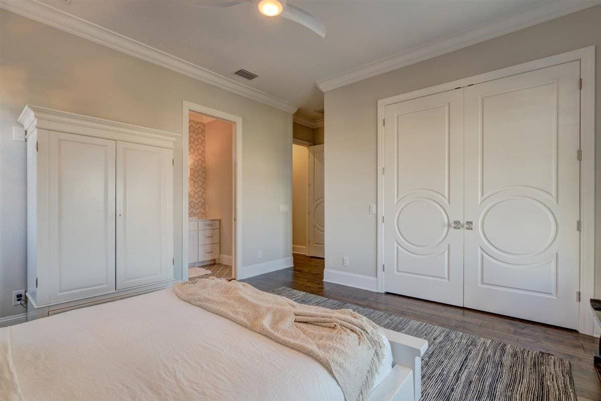 Bayside Paradise Mansion - Image 53