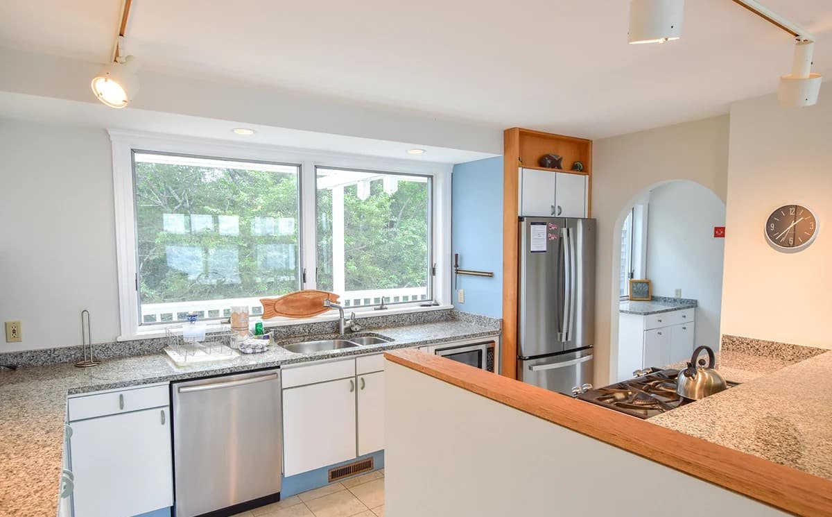 Beach House - Image 6