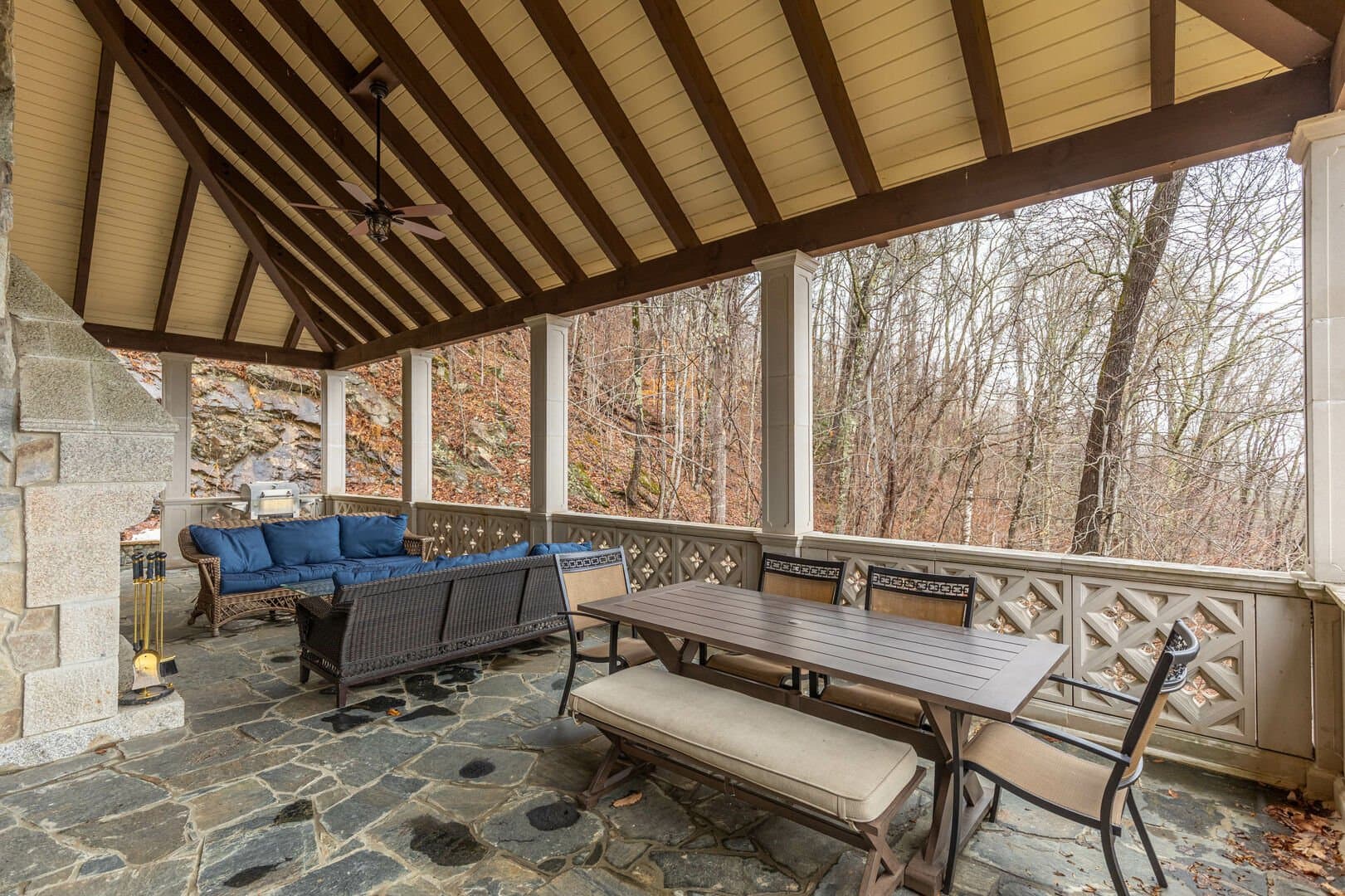 The Castle at Valle Crucis - Image 52