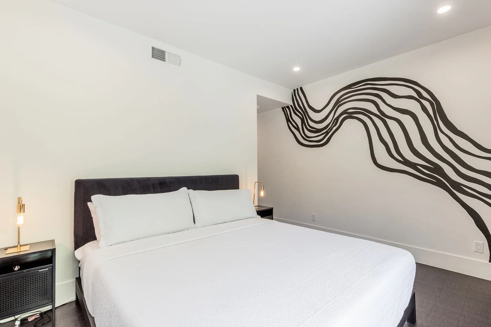 Valle Vista Manor - Image 43