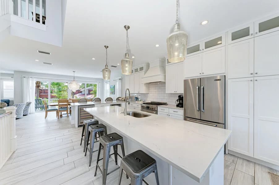 Reef Romance - Image 4