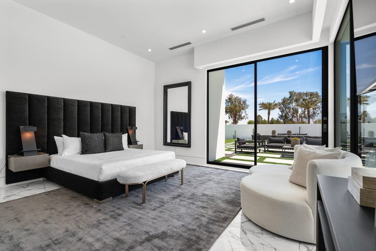 Bravo Villa #12 - Image 14