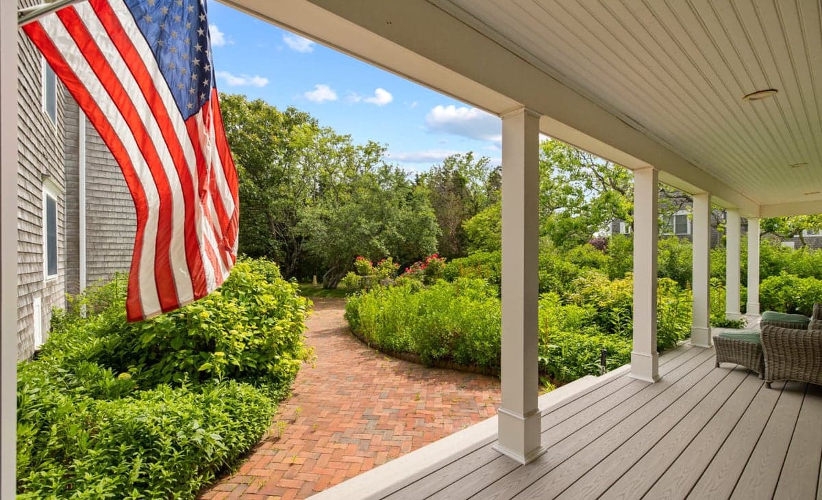 Ocean Whisper - Image 35