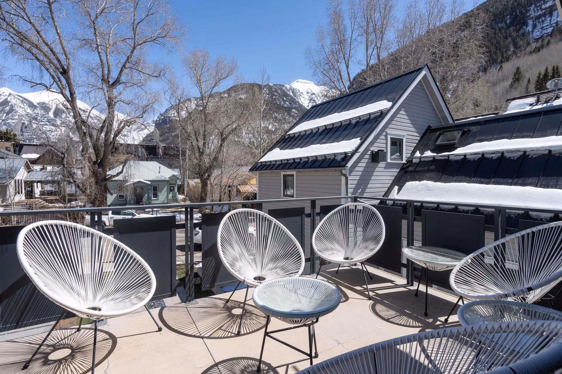 Mountain Air Escape - Image 2