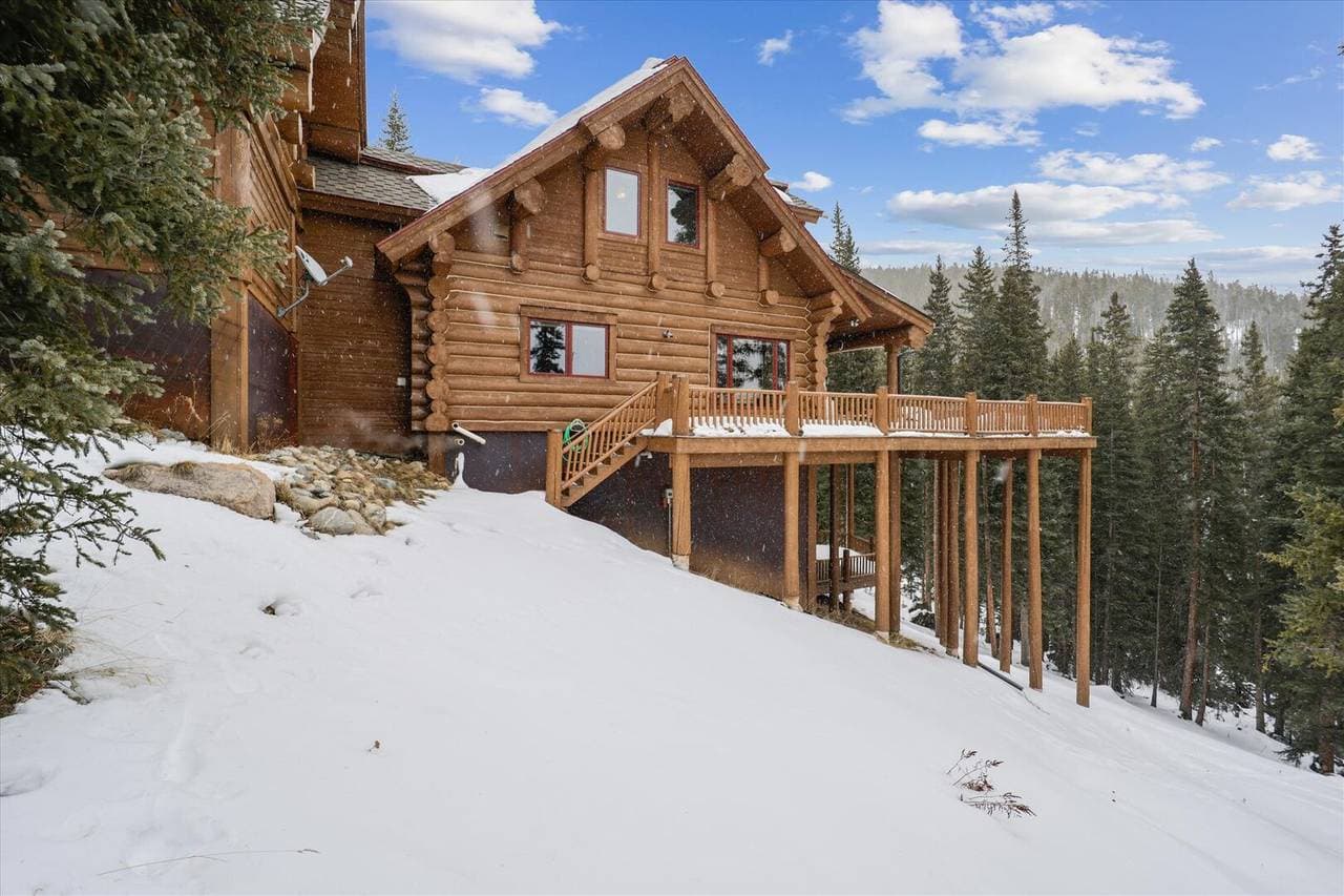 Goldenview Lodge - Image 46