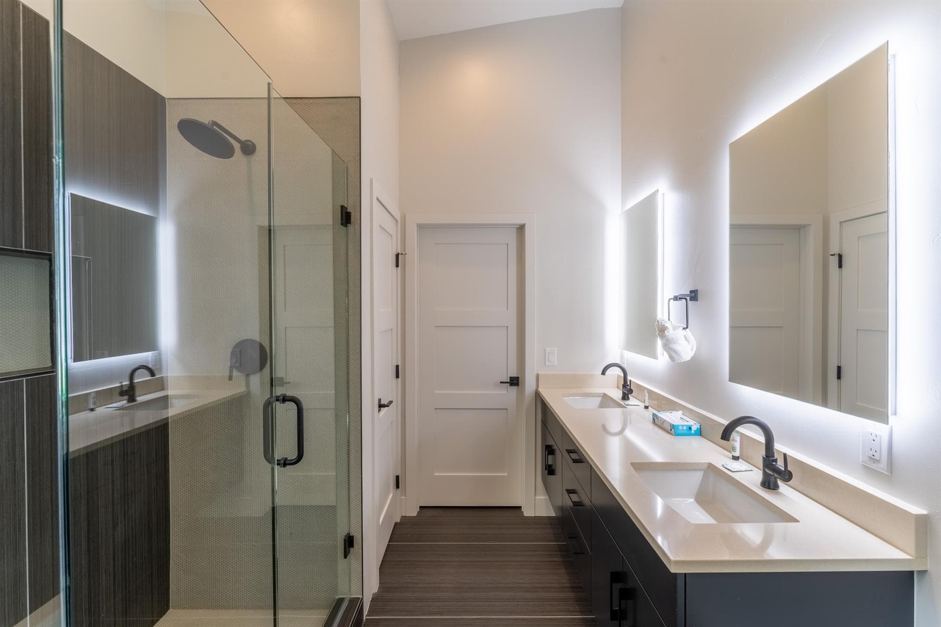 Frisco Aly - Image 42