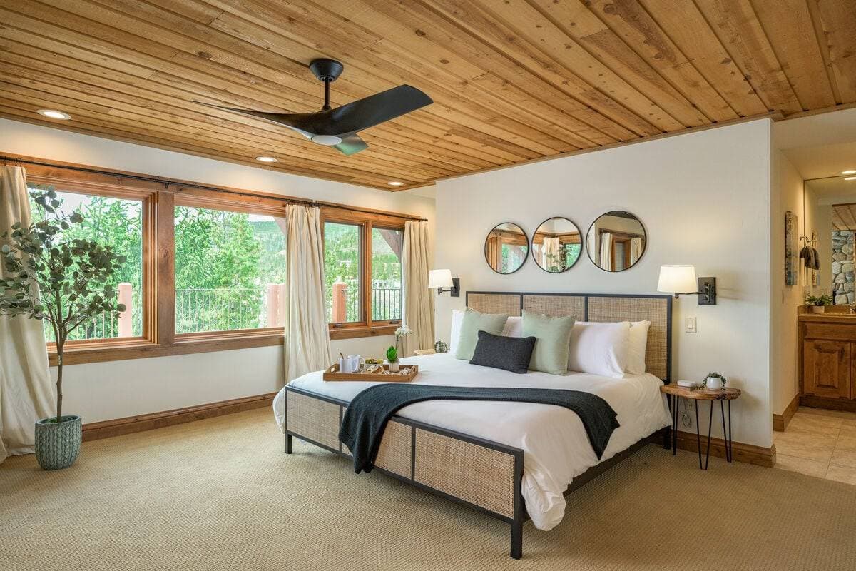 Four Sisters - Image 57