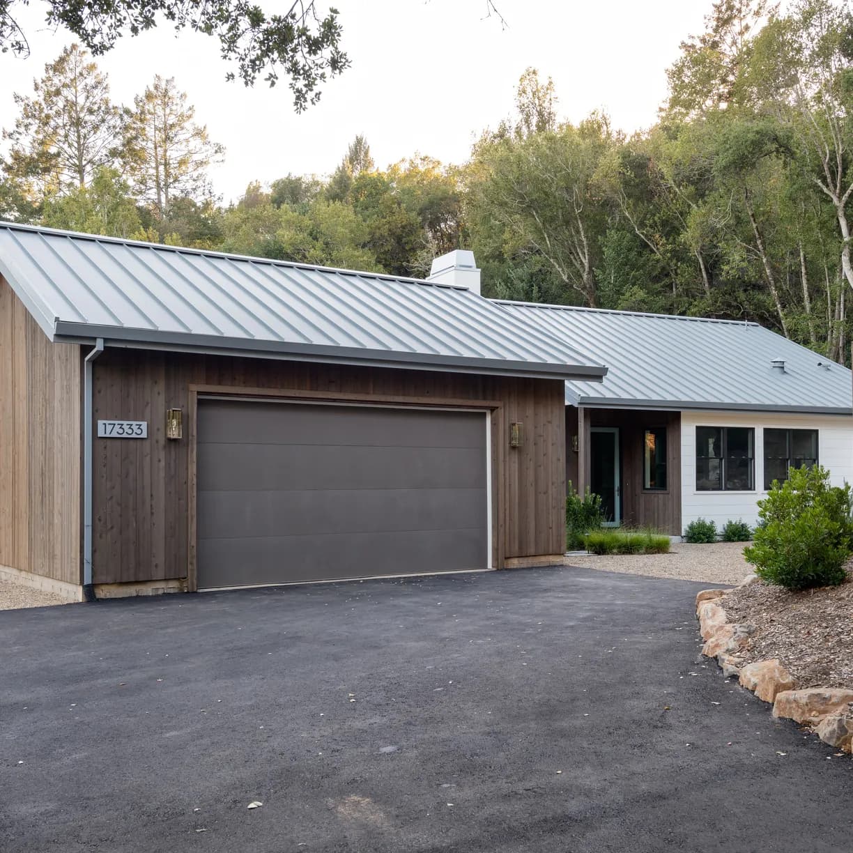 Syrah House - Image 25