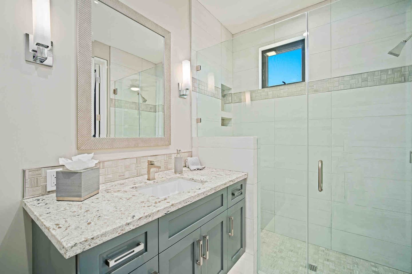 Palm Desert Estate - Image 17