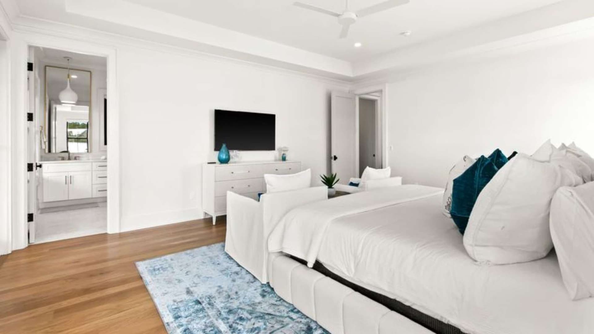 Lakeview Gulf Retreat - Image 39